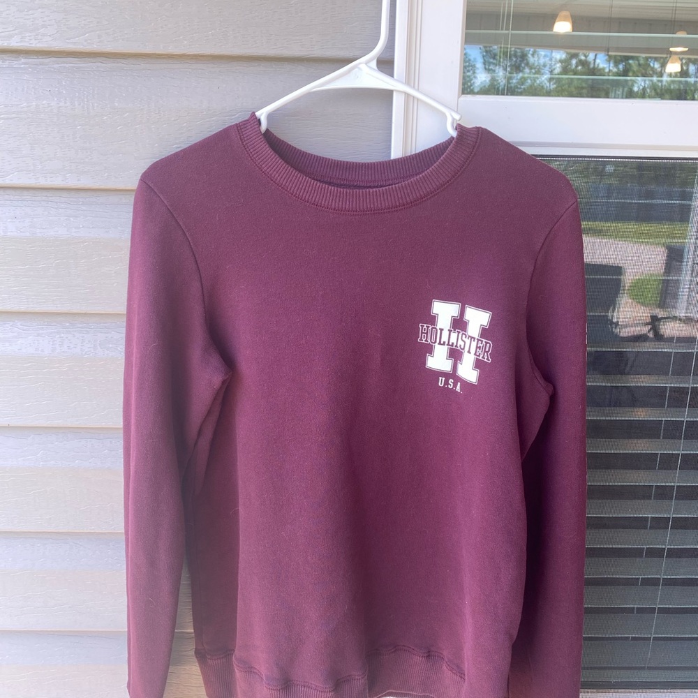 Hollister Burgundy Crewneck Sweatshirt